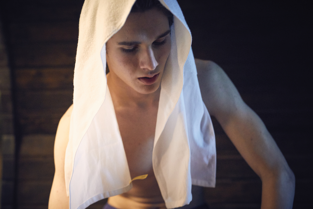 Introducing the definitive sauna towel that allows you to wash, wipe, and roll up all in one towel.