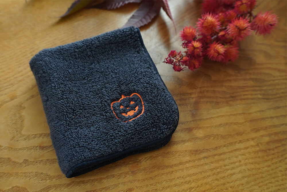 ハロウィン限定刺繍