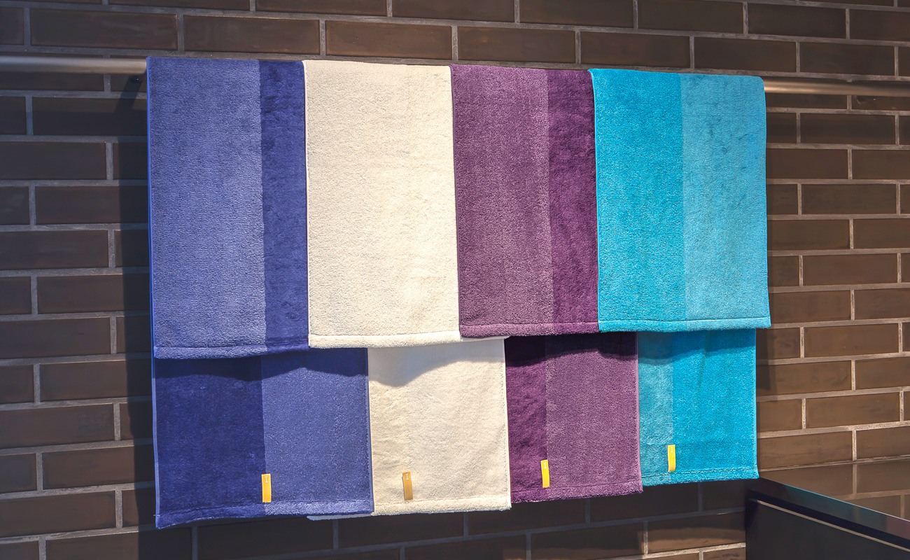 THE CHEMISTRY OF TOWELS ACHIEVING RICH, DEEP COLORS